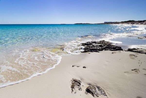 plage de rve des les balares, eau turquoise et sable blanc, form