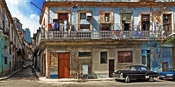 Hoy en La Habana sólo quedan huellas del pasado esplendor de los años 20.