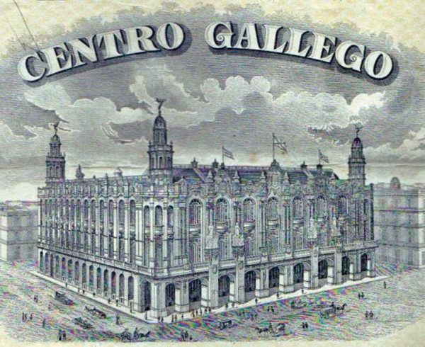 El gran edificio del Centro Gallego en pleno centro de la capital.