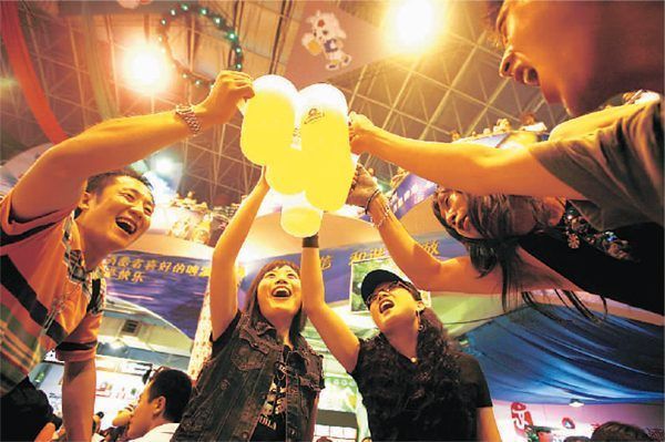 Qingdao-Beer-Festival-2