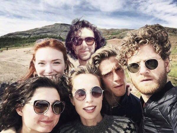 Los jovenes actores del nuevo Poldark tienen millones de seguidores en las redes sociales