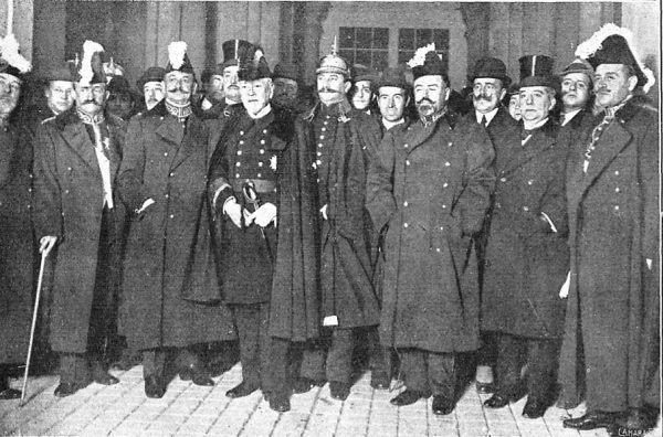 1918 Hubo record de gobiernos en este año, nada menos que cuatro. Este es el de arcía Prieto.