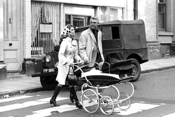 Cary Grant and Dyan Cannon and daughter Jennifer in Bristol, England, 09-07-66.