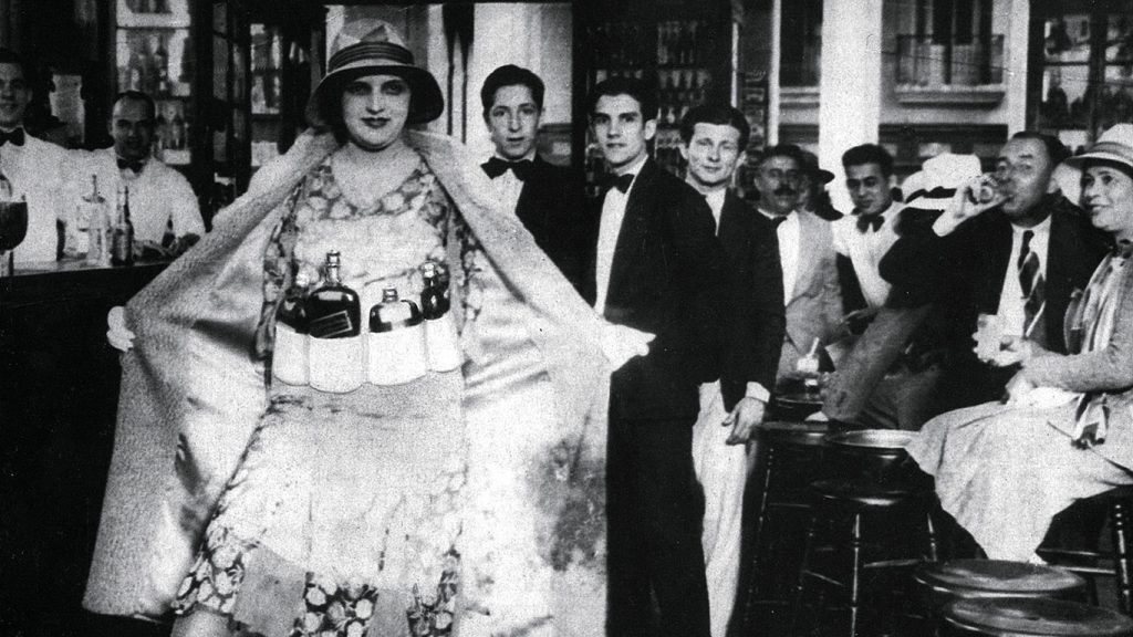 Grandes películas para recordar en el centenario de la Ley Seca